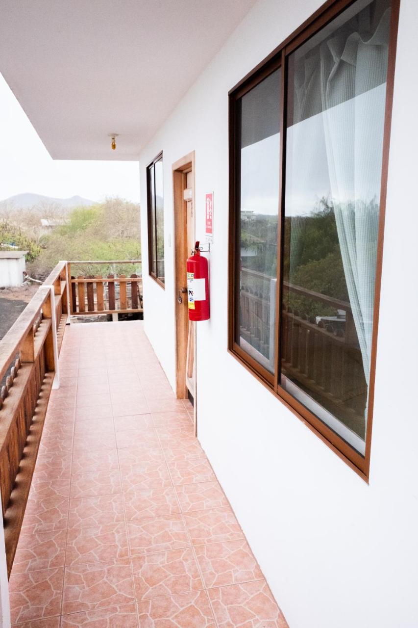Hostal Santa Maria Floreana Экстерьер фото