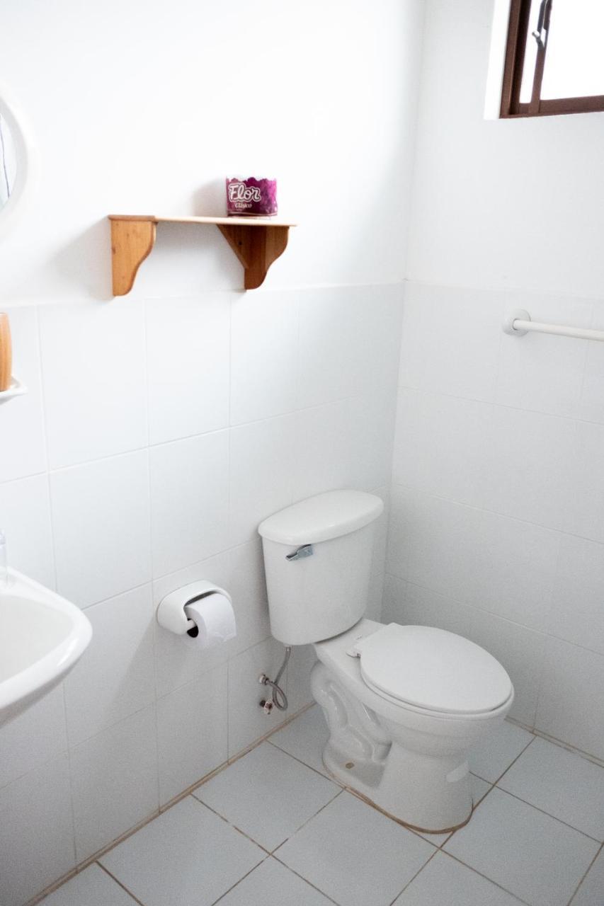 Hostal Santa Maria Floreana Экстерьер фото